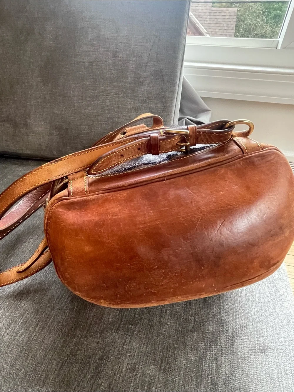 Louis Vuitton iconic lv